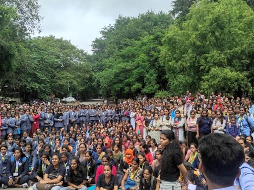 Kuvempu varsity students stage protest over lack of facilities, delay in release of scholarship
