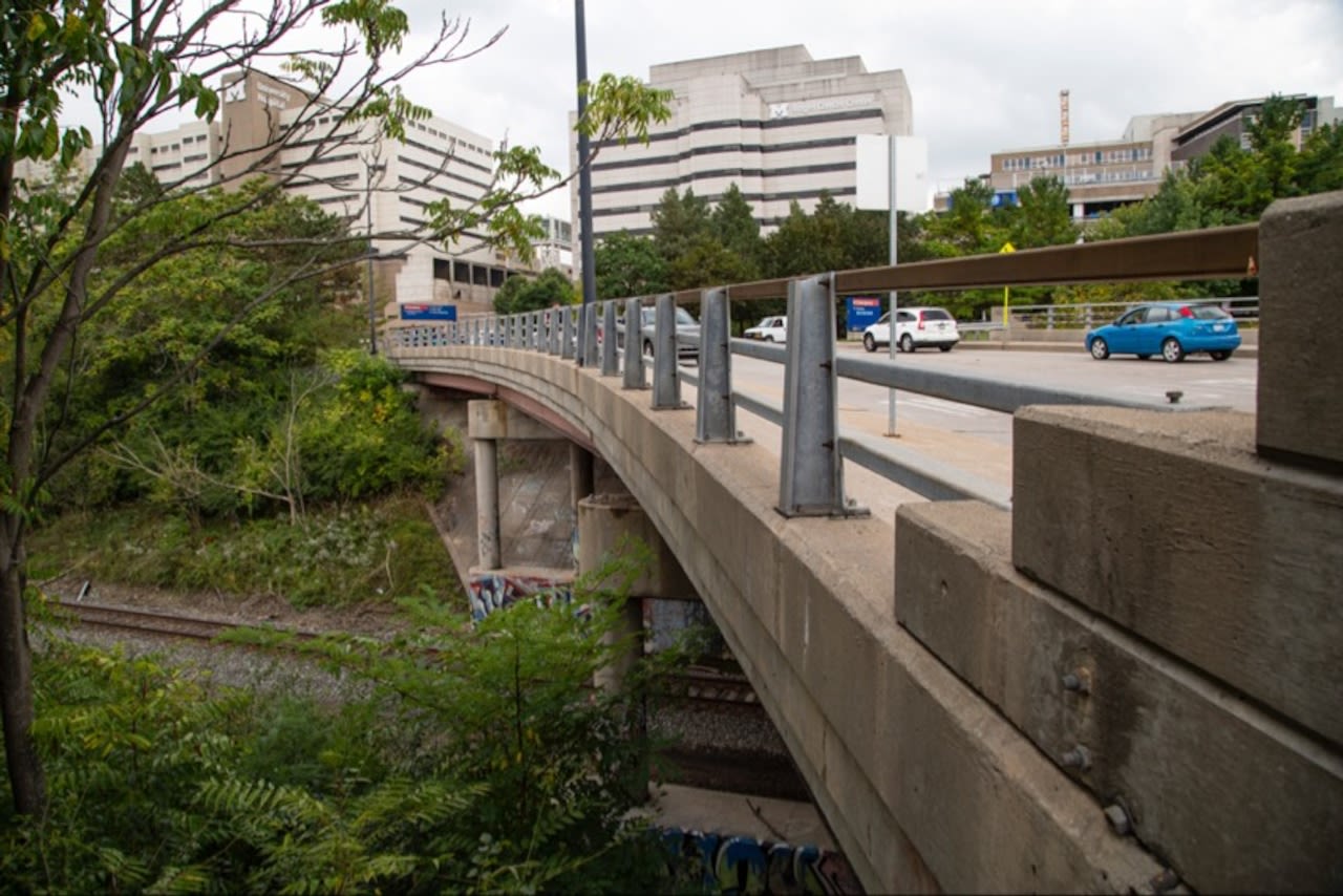 Expect traffic delays as Michigan Medicine bridge project advances in Ann Arbor