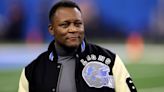 Barry Sanders reveals 'health scare' with heart over Father's Day weekend