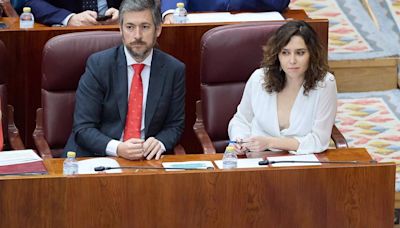 Ayuso define a Sumar como "muleta de Sánchez" y dice que sin él no tendrían "ni 4 escaños para hacer el mal que hacen"