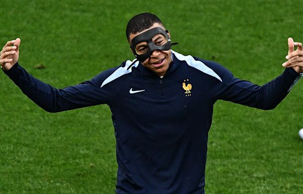 Why Real Madrid were not permitted to involve themselves in Kylian Mbappé injury recovery