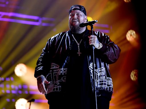 Jelly Roll Delivers Surprise Club Show in Tampa After Morgan Wallen Postpones Stadium Concert