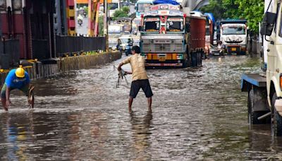 WATCH: Mumbai rain throws life out of gear, trains stranded, flights delayed; no respite this week