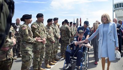 Brigitte Macron : moments d’émotion avec des vétérans américains