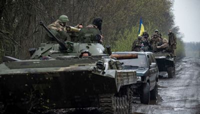 Rusia ataca regiones ucranianas y Zelenski dice que avión de combate ruso fue derribado - La Tercera