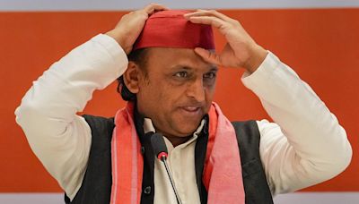 Government wants to make record in every field, says Akhilesh Yadav on Mumbai-Howrah mail derailment