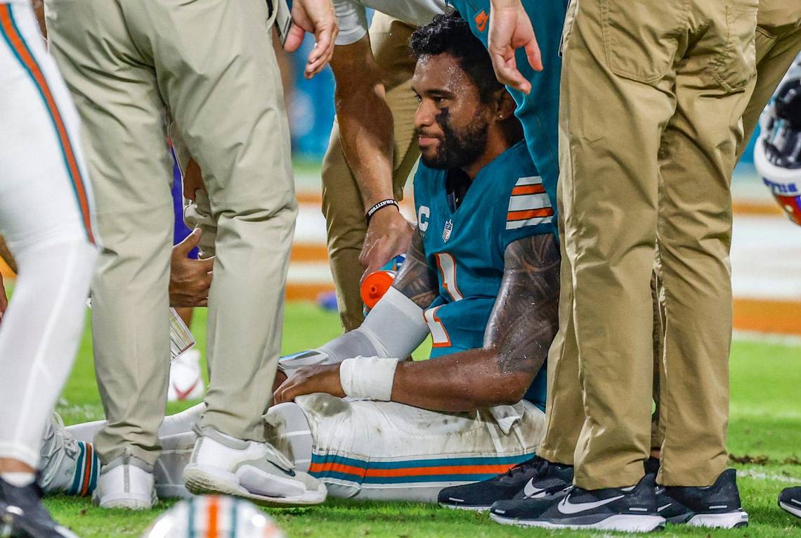 Cote: Miami Dolphins suffer a too-familiar nightmare with loss to Buffalo, Tua concussion | Opinion