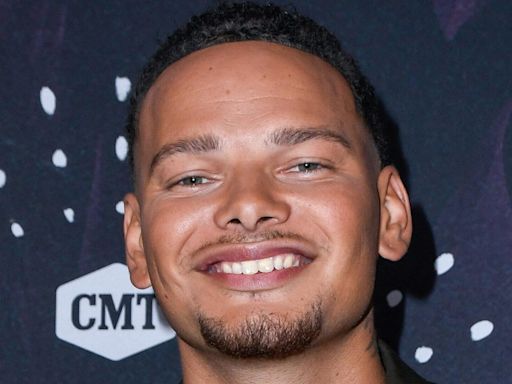 Kane Brown Loses It During His Performance Of 'Lose It'; Takes Nasty Fall On Stage