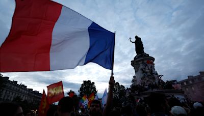 French vote splits among left, center and far-right. With no majority, political paralysis threatens