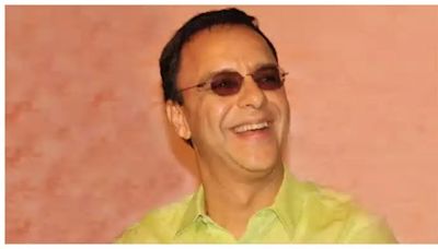 Vidhu Vinod Chopra recalls how a distributor REJECTED Munna Bhai MBBS three days before the release of the film