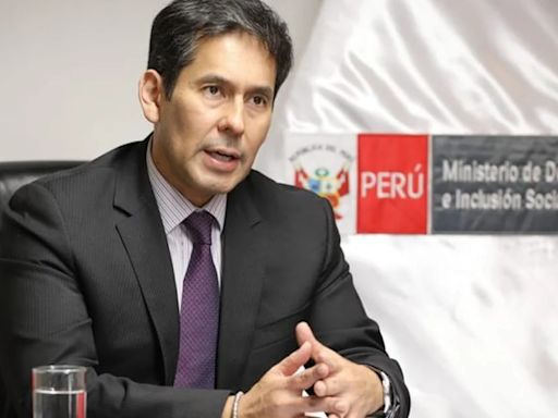 Ministro Julio Demartini aseguró que gobierno evaluará si observarán ley que busca prescripción de delitos de lesa humanidad