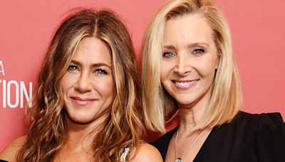 Lisa Kudrow Clarifies Jennifer Aniston's Claim She Hated the 'Friends' Live Audience Laughing (Exclusive)
