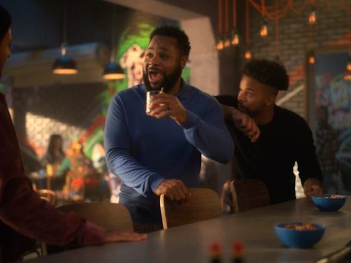 'Grown-ish' First Look: Malcolm-Jamal Warner Plays Doug's Difficult Dad