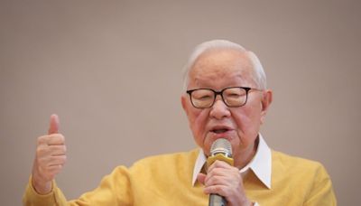 張忠謀93歲生日 台積電單季營收、股價雙報喜