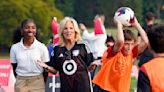 White House lawn turns to playground for kids' soccer clinic