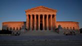 Man dies after setting himself on fire in front of the Supreme Court