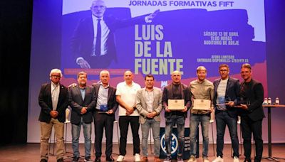 Luis de la Fuente participó en una jornada formativa en Adeje