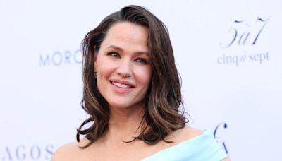 Jennifer Garner & John Miller's Sweet PDA Shows How They've Weathered a Rough Summer