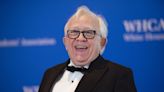 El cómico Leslie Jordan muere en un accidente de tránsito en Los Ángeles