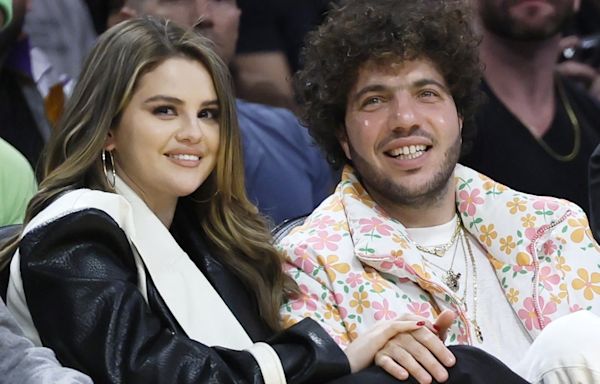 Selena Gomez Tries Benny Blanco's Watermelon Pickle Sandwich and She's Not a Fan