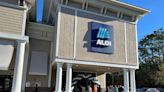 ‘I got $100! Yes!’: Customers rewarded for lining up early at the opening of Bluffton’s Aldi