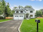 45 Lake Dr, Darien CT 06820