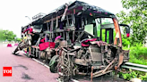 18 killed as bus rams milk tanker on Lucknow-Agra Expressway | India News - Times of India