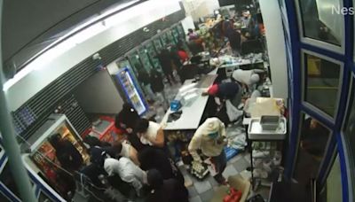 Mob ravages California mini-mart during flash robbery near airport, shocking video shows