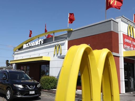 McDonald's same-store sales fall for 1st time since pandemic