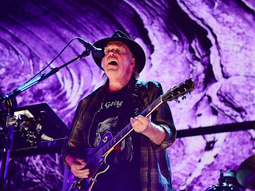 Neil Young Will Return To The Stage For Farm Aid Following Canceled Tour