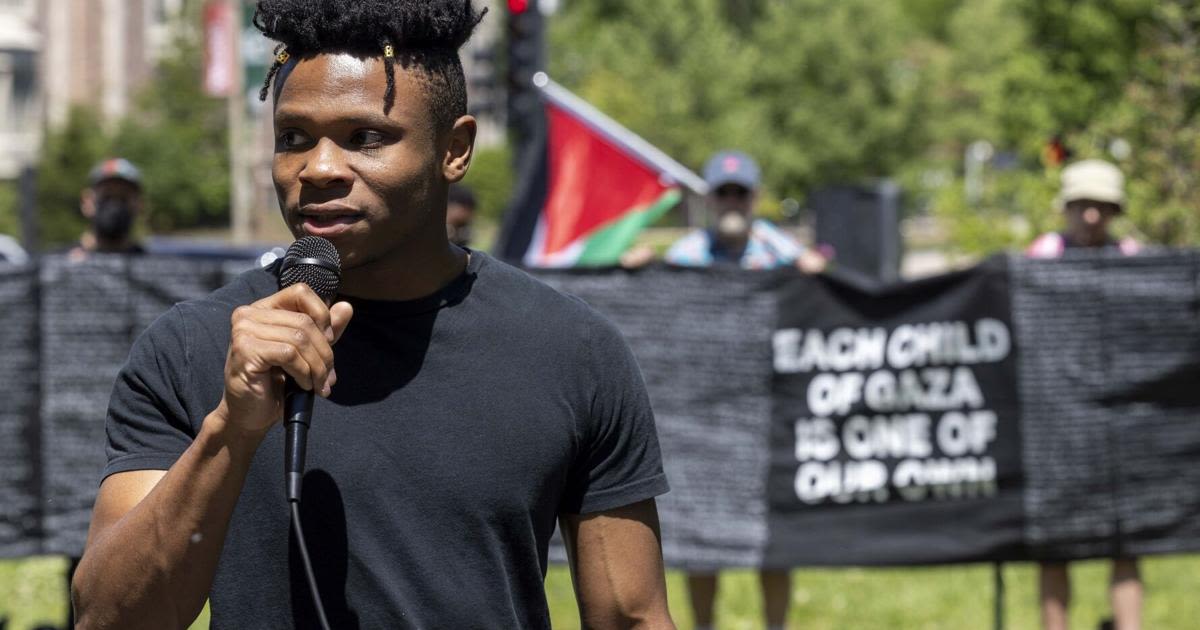 Protesters dispute Washington University’s account of Saturday’s demonstration