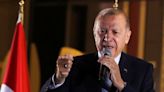 Erdogan é reeleito presidente da Turquia e ampliará período de 20 anos no poder