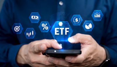 存金融股跟存ETF哪個好？過去3年 熱門的金融股、ETF 誰賺比較多？