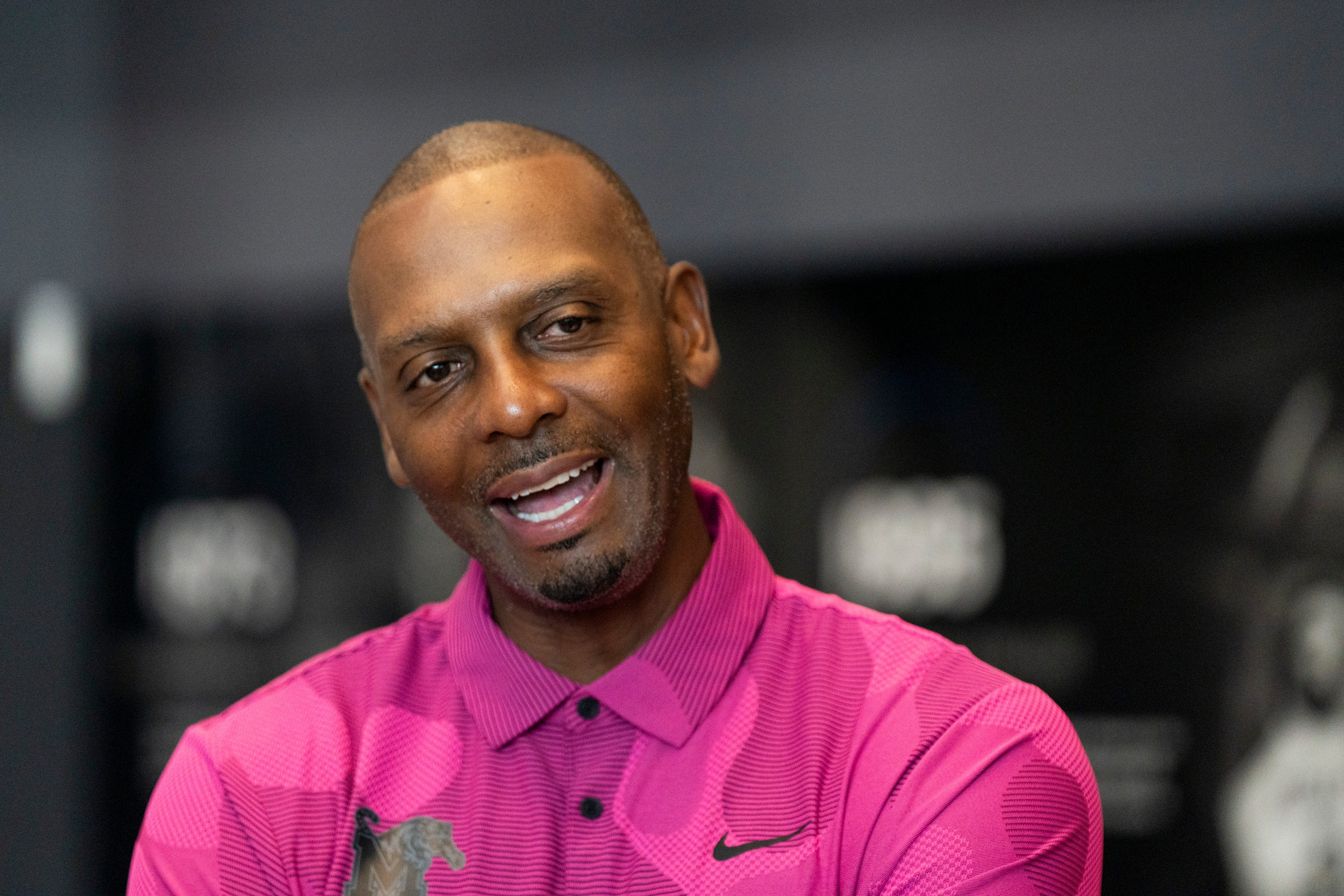 Memphis basketball coach Penny Hardaway tells Shaquille O'Neal what he thinks of NIL