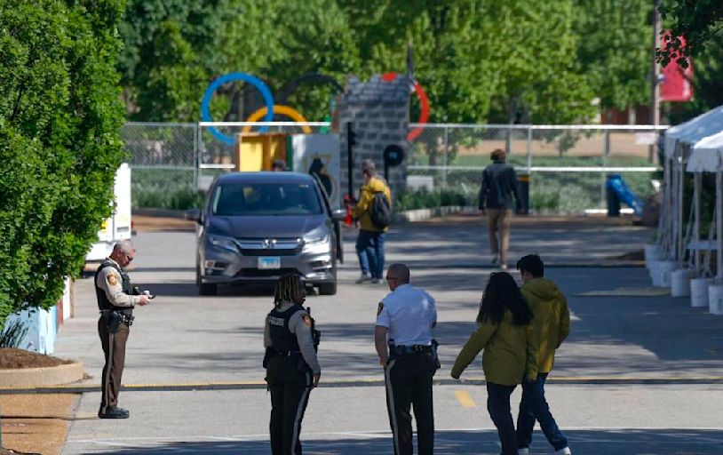 St. Louis Zoo closed after 'intel' on Washington University carnival fights coming there