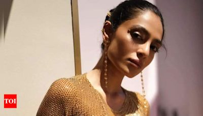 Sobhita Dhulipala transforms into a Gold Diva at Cannes; 'Love the eyes' says her fan | Hindi Movie News - Times of India