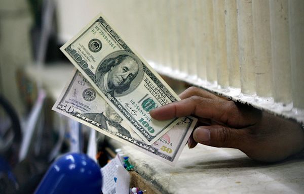 Peso hits 58:$1 as Fed stays hawkish - BusinessWorld Online