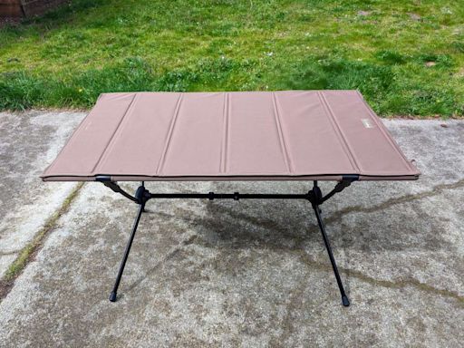 Helinox Table Four and Café Chair review - Portable table and chairs set for fun!!! - The Gadgeteer