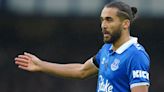 Sean Dyche urges Everton team-mates to ease pressure on Dominic Calvert-Lewin