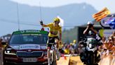 Tour de France stage 18: Jonas Vingegaard drops Tadej Pogačar to win on Hautacam