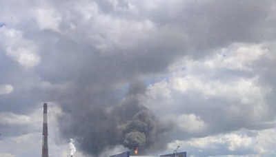 烏克蘭最遠程的攻擊! 深入俄境1500里 俄煉油廠與油庫挨轟炸
