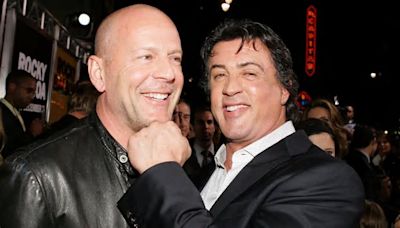 Bruce Willis y Sylvester Stallone, amistad y tragedia: de su disputa laboral a la enfermedad que los ha separado