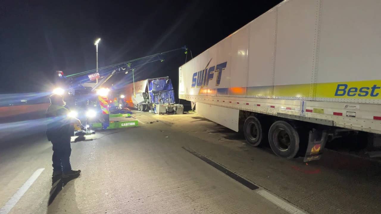 Driver hospitalized after crash involving 2 18-wheelers in Montgomery County