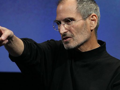 Steve Jobs' former intern reflects on working for the tech mogul: 'I worked 20 yards away from him every day'