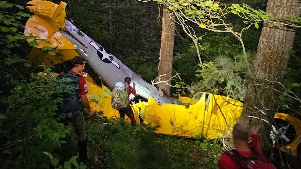 Plane crash kills passenger, injures pilot in Washington state