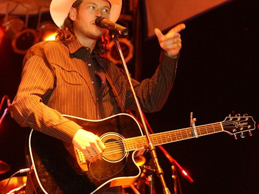 Unlocking the Archive: That time Blake Shelton performed in Chillicothe