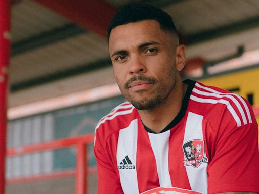 Exeter City sign striker Josh Magennis on one-year deal