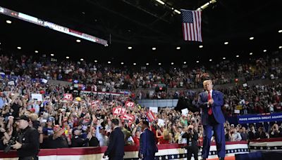 Videos appear to show empty seats at Donald Trump's Long Island rally