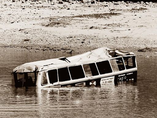 Sesenta años de la trágica caída de un autobús al río