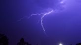 Lightning and thunderstorm weather warning